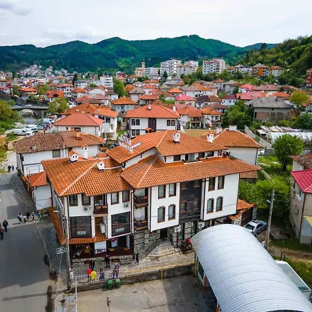 Hotel Zlatograd 3*