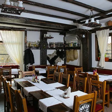 Hotel Zlatograd 3*