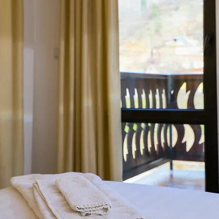 Hotel Zlatograd 3*