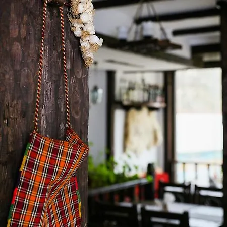 Хотел Златоград Szálloda