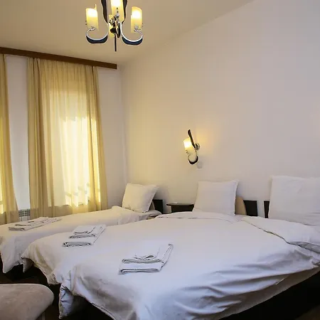 Hotel Zlatograd 3*