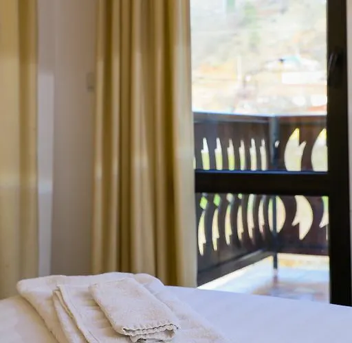 Хотел Златоград 3*